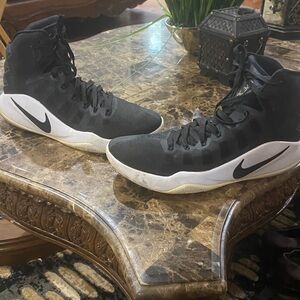 Nike Black and White Athletic Shoes